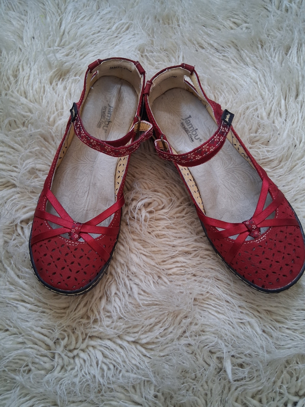 Jambayla Red Women's Mary Jane Flats